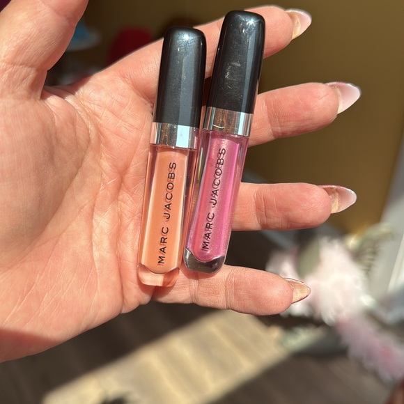 MARC JACOBS BEAUTY ENAMORED HI-SHINE LIP LACQUER
LIPGLOSS 338 WANT ME? - Picture 6 of 9